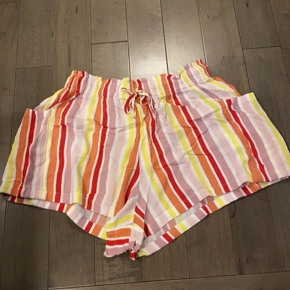 NWT Roxy Fine Line Cover Shorts M - Picture 4 of 10